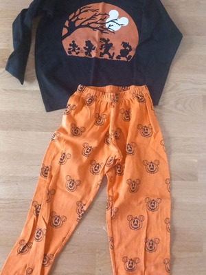 Cotton pajamas Greek made size 8 like new