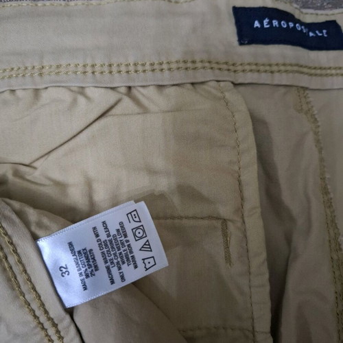 Aeropostale bermuda shorts like new, size M, beige