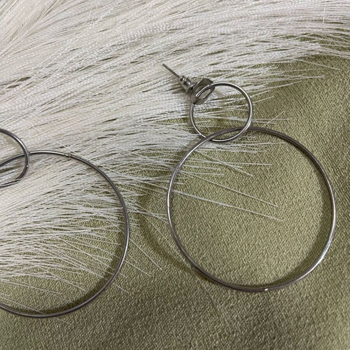 Earrings double circle shape silver color new