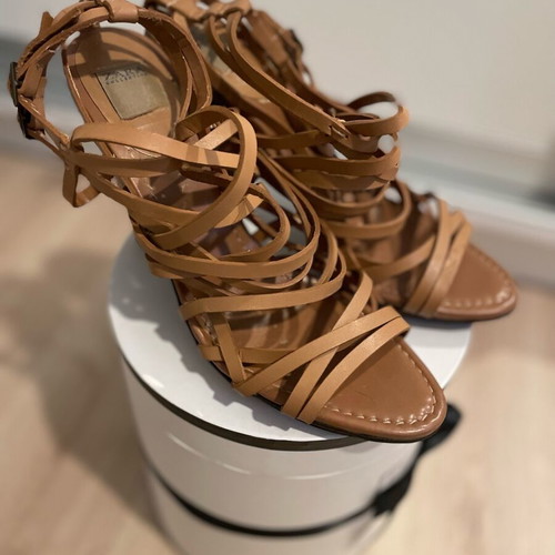 Zara sandals used brown size 39