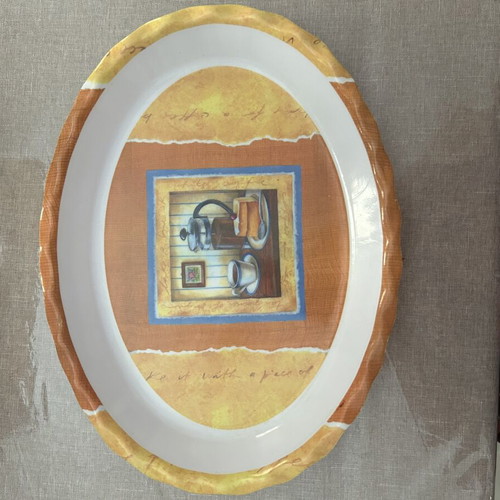 Plastic serving tray like new