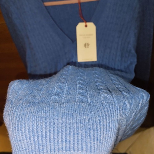 Felix Hardy cotton sweater new, medium large, blue lilac
