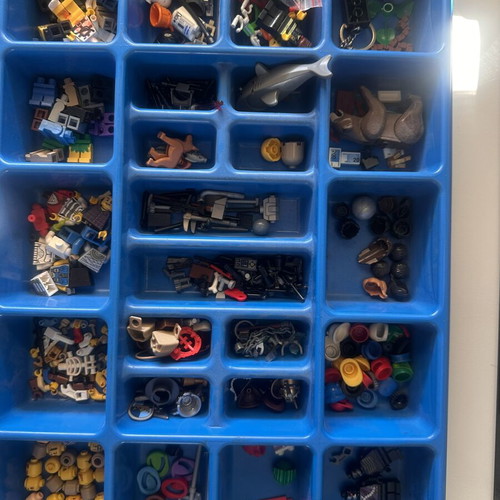 Lego Vintage ντουλάπι αποθήκευσης με 4 συρτάρια, φιγούρες και αξεσουάρ μεταχειρισμένο