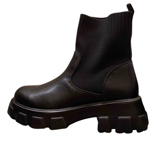 Leather Chelsea boots Ovye like new, black, size 37