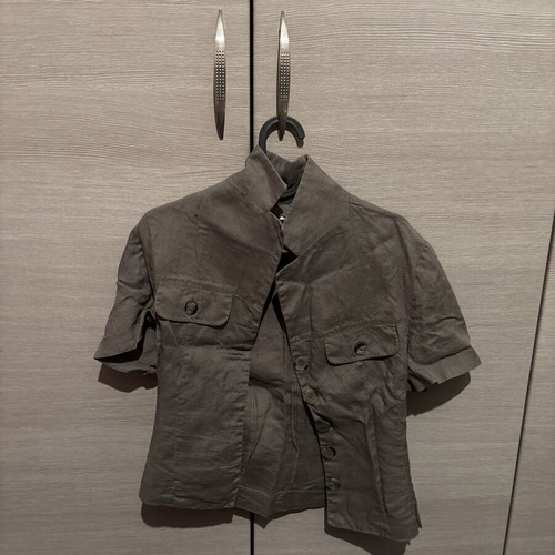 Khaki short-sleeve jacket ON LINE Fashion Club like new