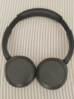 Sony WH-CH520 wireless headphones