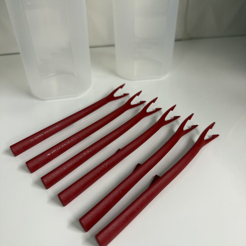 Tupperware set with 650ml and 890ml oil pourers and 6 forks new