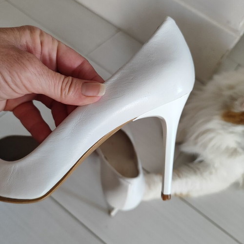 Vintage white pointed heels Italy new, leather