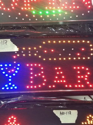 Φωτεινές πινακίδες LED bar καινούριες στη συσκευασία