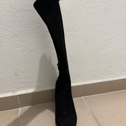 Suede high-heeled boots like new, black