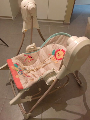 Κούνια μωρού Fisher Price σαν καινούργιο με μπαταρίες