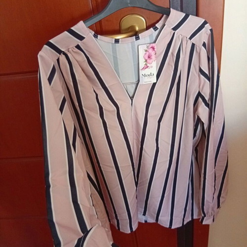 Striped blouse one size, new, salmon with gold buttons