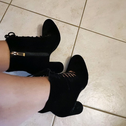 Zara ankle boots size 38 like new, black suede