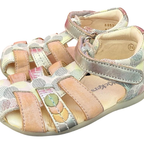 Kickers leather sandals used for girls size 24 multicolor
