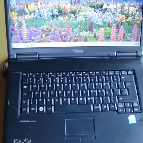 Fujitsu-Siemens ESPRIMO Mobile V5535 laptop με φορτιστή