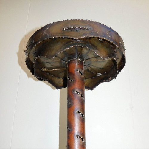 Vintage metal six-light floor lamp like new