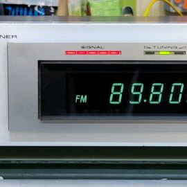 AKAI AT-V04 FM Stereo Tuner used