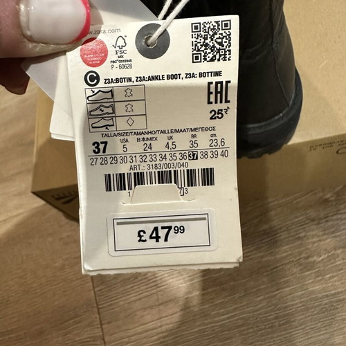 Zara leather ankle boots size 37, black