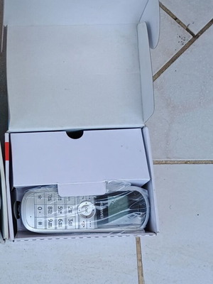 Безжичен телефон Huawei FC312E GSM нов