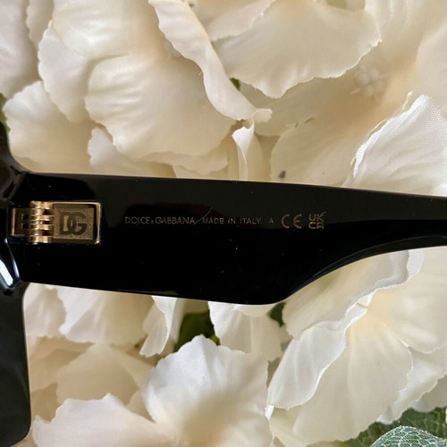 Dolce & Gabbana Women's Sunglasses New Oversized Frame Black