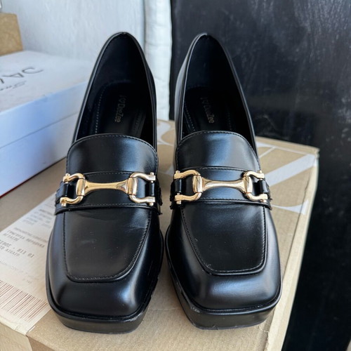 Loafers used with 6 cm heel black with gold buckle size 38