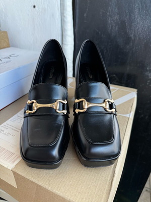 Loafers used with 6 cm heel black with gold buckle size 38