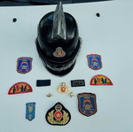 Firefighter officer helmet 1965-75 with full uniform insignia