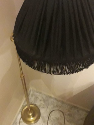 Φωτιστικό λαμπατέρ μεταχειρισμένο, μπρούτζινο κλασσικό χειροποίητο
