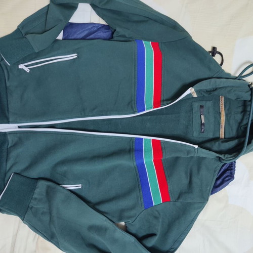 Hooded sweatshirt jacket like new, green, size XL