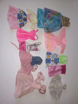 Vintage Barbie dresses used, pack of 10 with defects