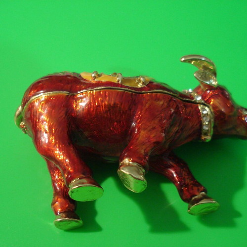 Decorative jewelry box Taurus like new