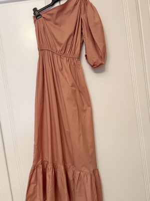 Maxi dress like new one shoulder with elastic waist Sarah Chole