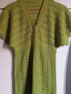 Women's blouse like new, size M, green with fine knit