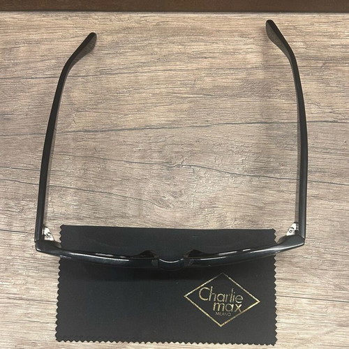 Charlie Max Milano sunglasses like new, black