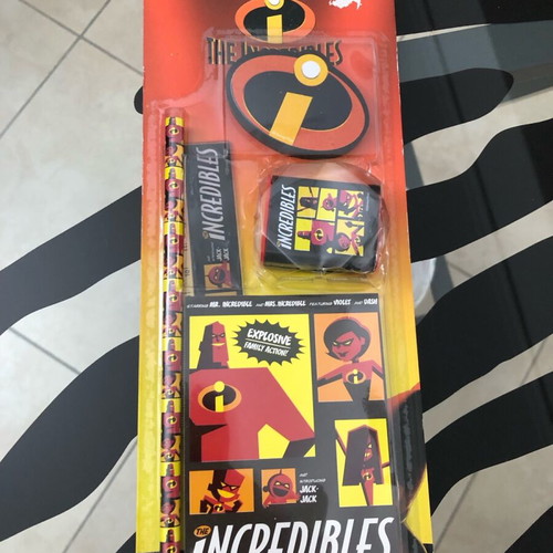The Incredibles Disney school set new with pencil, eraser, sharpener, ruler, notebook, keychain and kids game