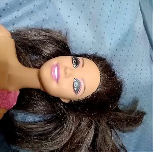 Κούκλα " Barbie" 2011