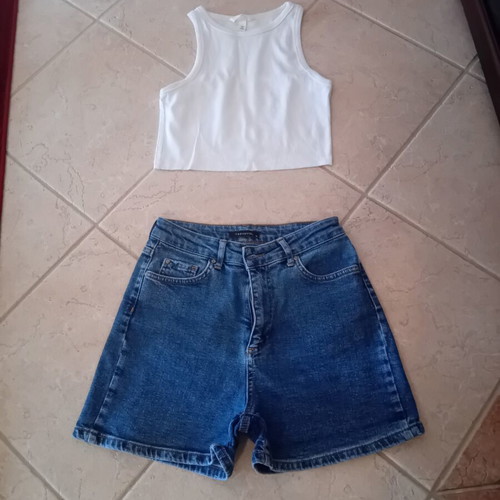 Set with blue denim shorts like new