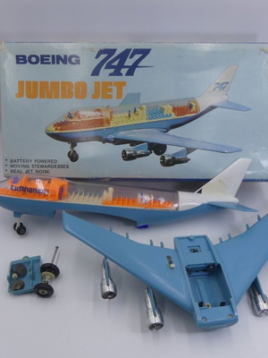 Boeing 747 Jumbo Jet used, with moving stewardesses and jet noises