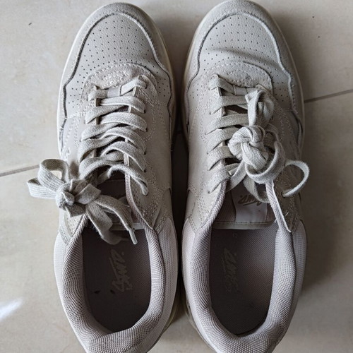 Pull & Bear beige sneakers size 42 like new