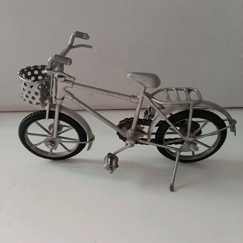 Vintage metal bicycle handmade used, 23cm decorative piece