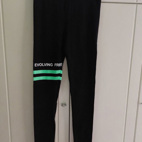 Set blouse with wide straps and leggings new, black and green
