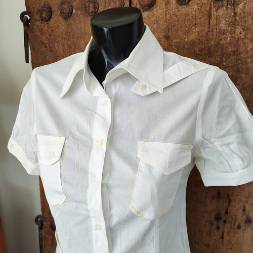 White short sleeve utility shirt with contrast stitching and waist strap