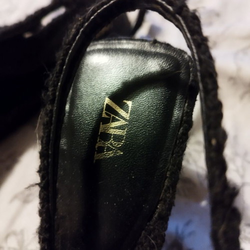 Zara mules size 38 like new, boucle fabric black