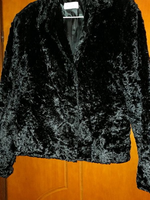 Le comte jacket synthetic fur like new, black