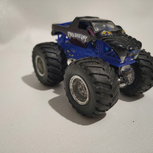 Hot Wheels Monster Jam "Predator" toy car used, 1:64 scale