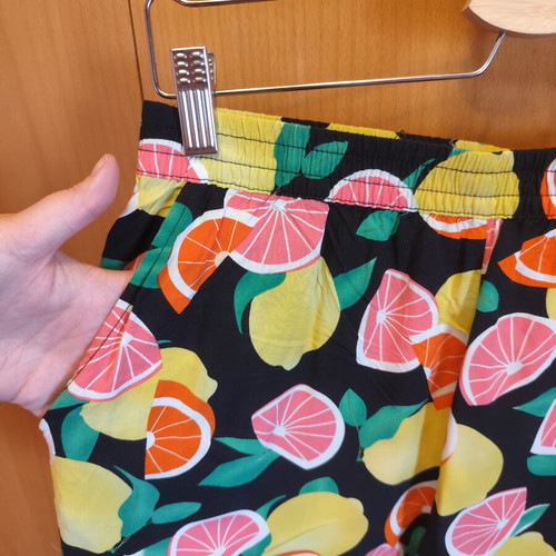 Zara shorts set with elastic waist, white and fruit print, like new