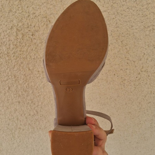 About You gray suede sandals size 39, like new