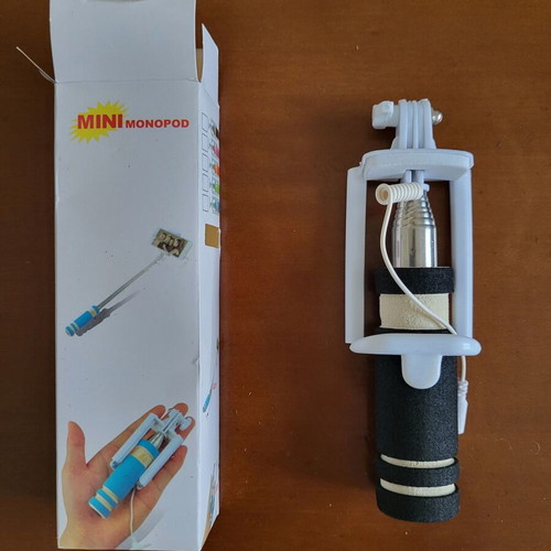 Selfie Stick for Mobile Phone New in Box