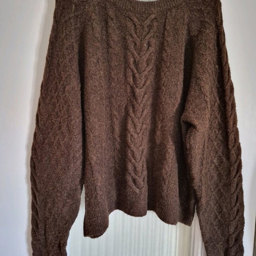 H&M oversized sweater brown like new, size M