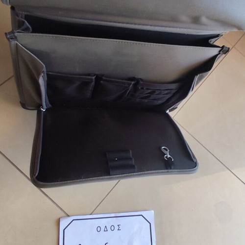 Samsonite Briefcase like new, black and gray, 12 compartments